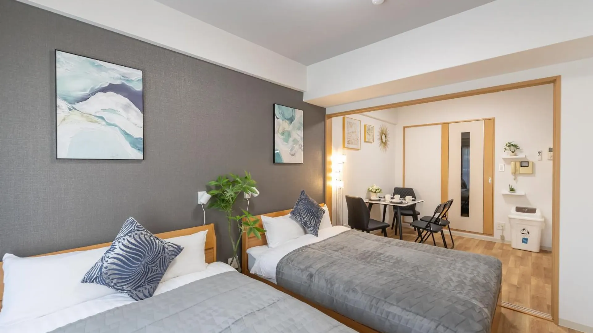 Kuromon Royal Apartment Osaka Japan