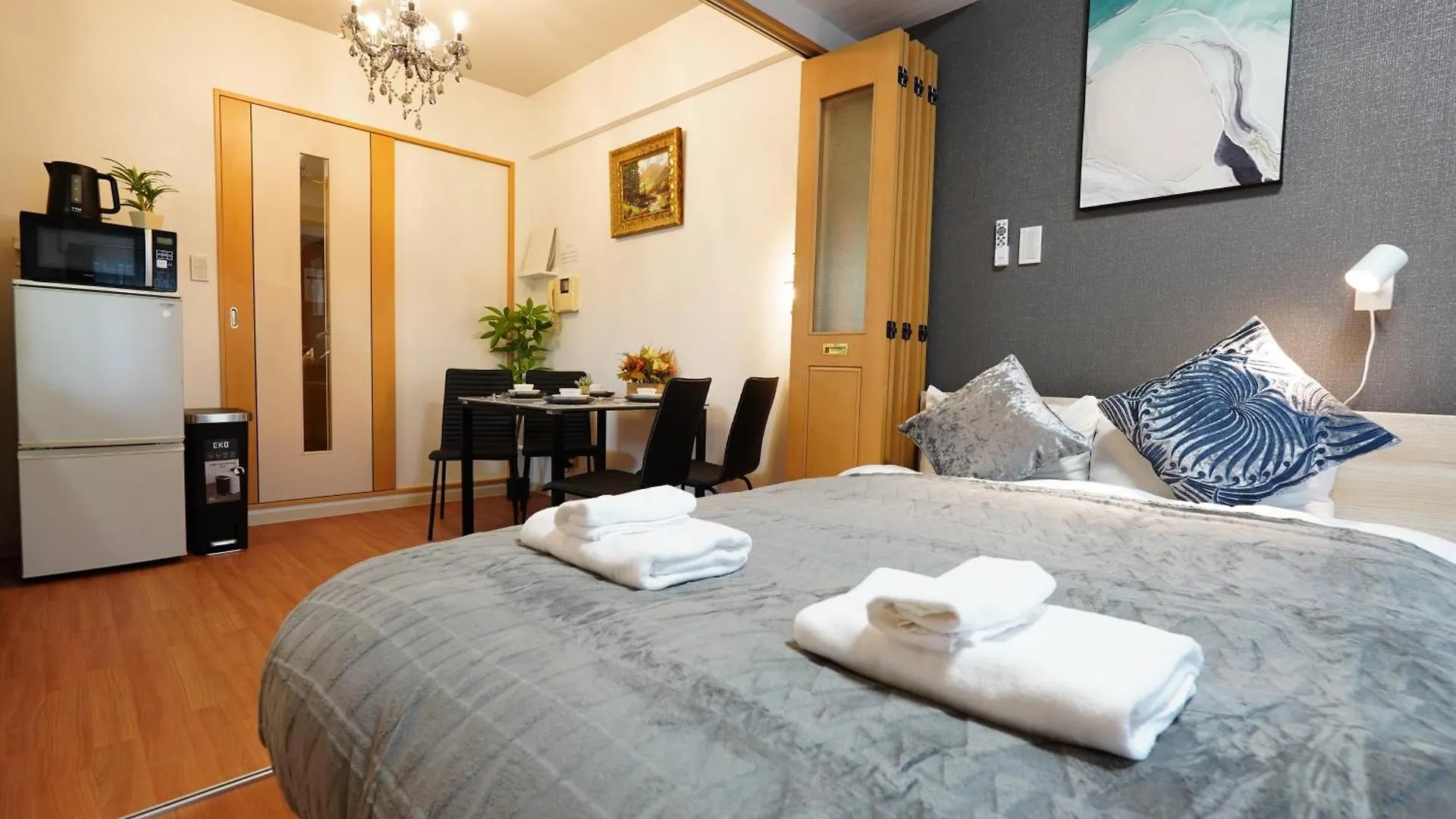 Kuromon Royal Apartment Osaka