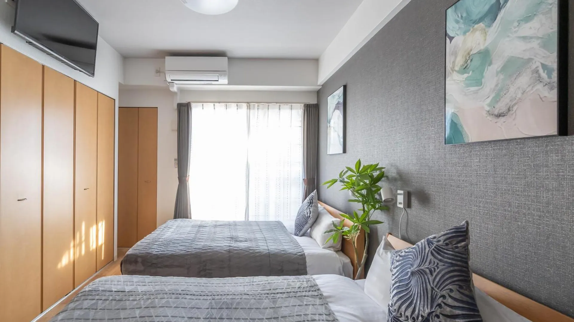 Kuromon Royal Apartment Osaka