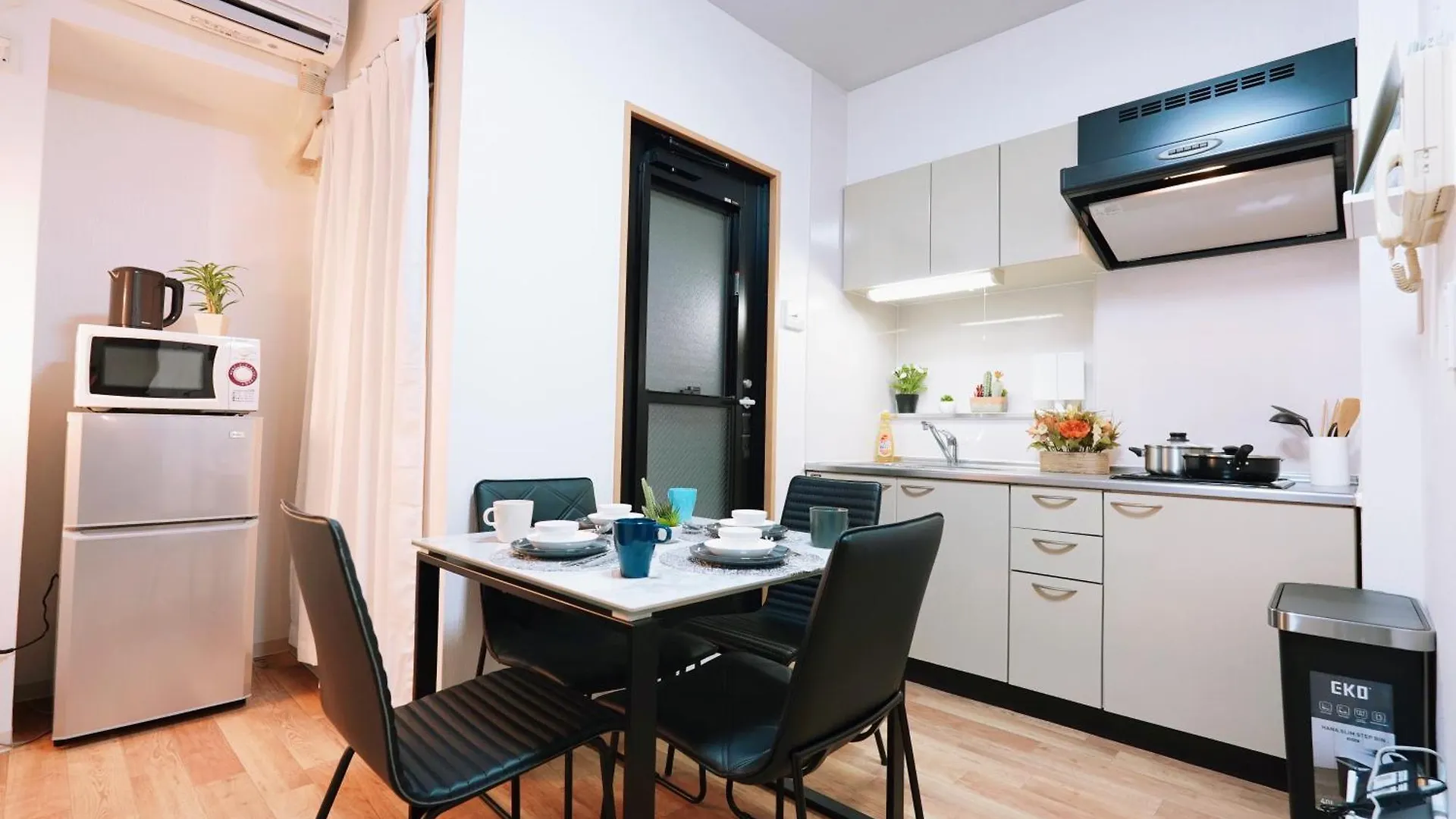 Kuromon Royal Apartment Osaka