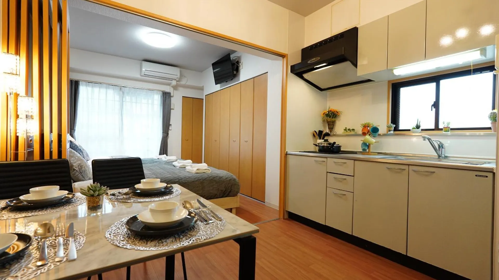 Kuromon Royal Apartment Osaka