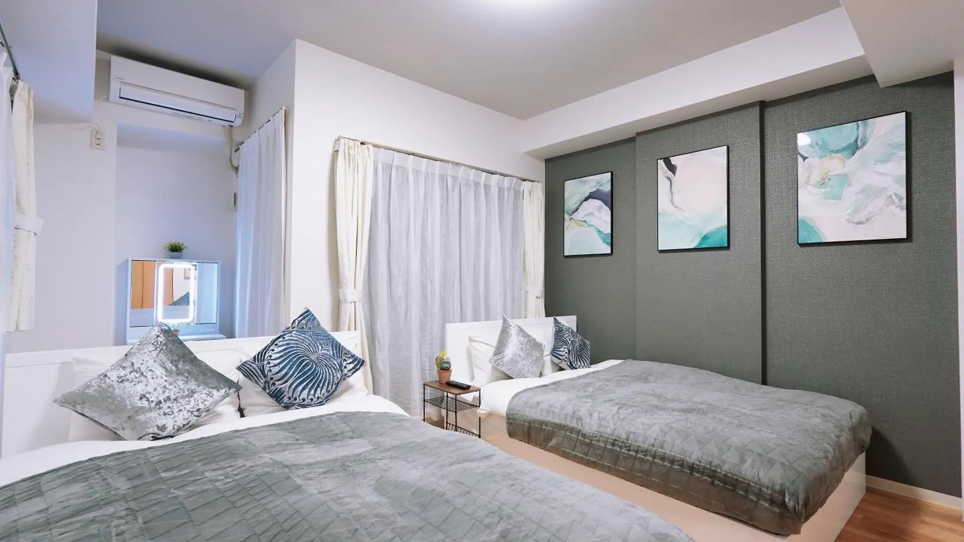 Kuromon Royal Apartment Osaka